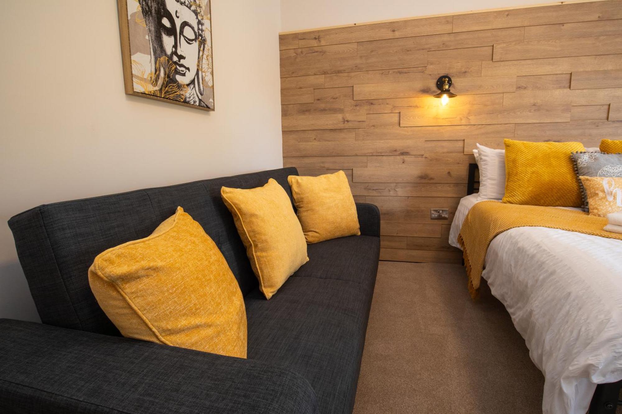 One Bed Apartment, Close To Train, City, Beach And Hospital Long Booking Welcome Eastbourne Eksteriør billede